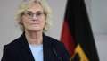 وزيرة الدفاع الألمانية تتقدم باستقالتها...