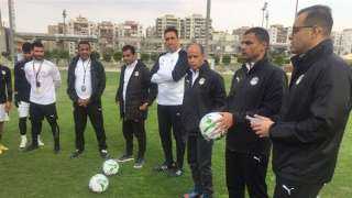 منتخب الشباب يتسلم الكرة الرسمية...